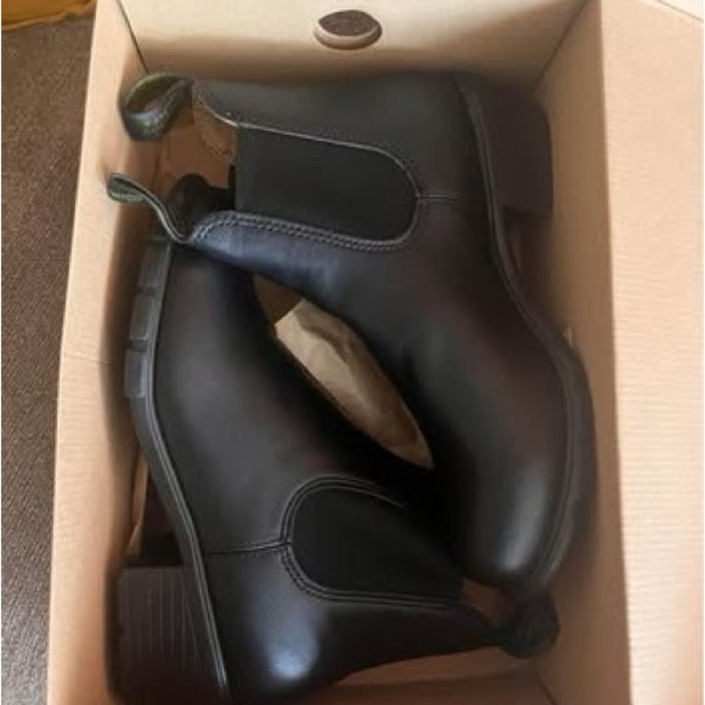 Women's Vegan Black Chelsea Boots - BRAND NEW